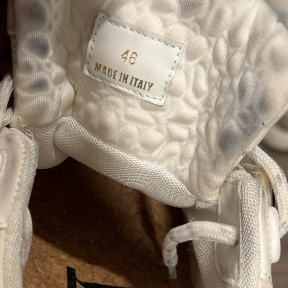 Men’s Versace TRIGRECA SNEAKERS - Picture 7 of 9